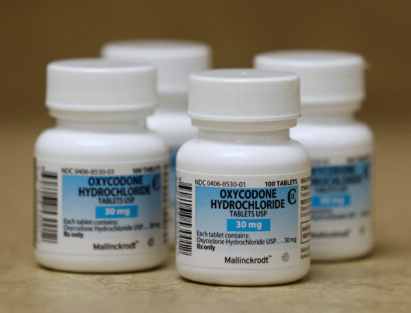Bottles of prescription hvordan kan jeg købe Oxycodon danmark/painkillers Oxycodone Hydrochloride, 30mg pills,